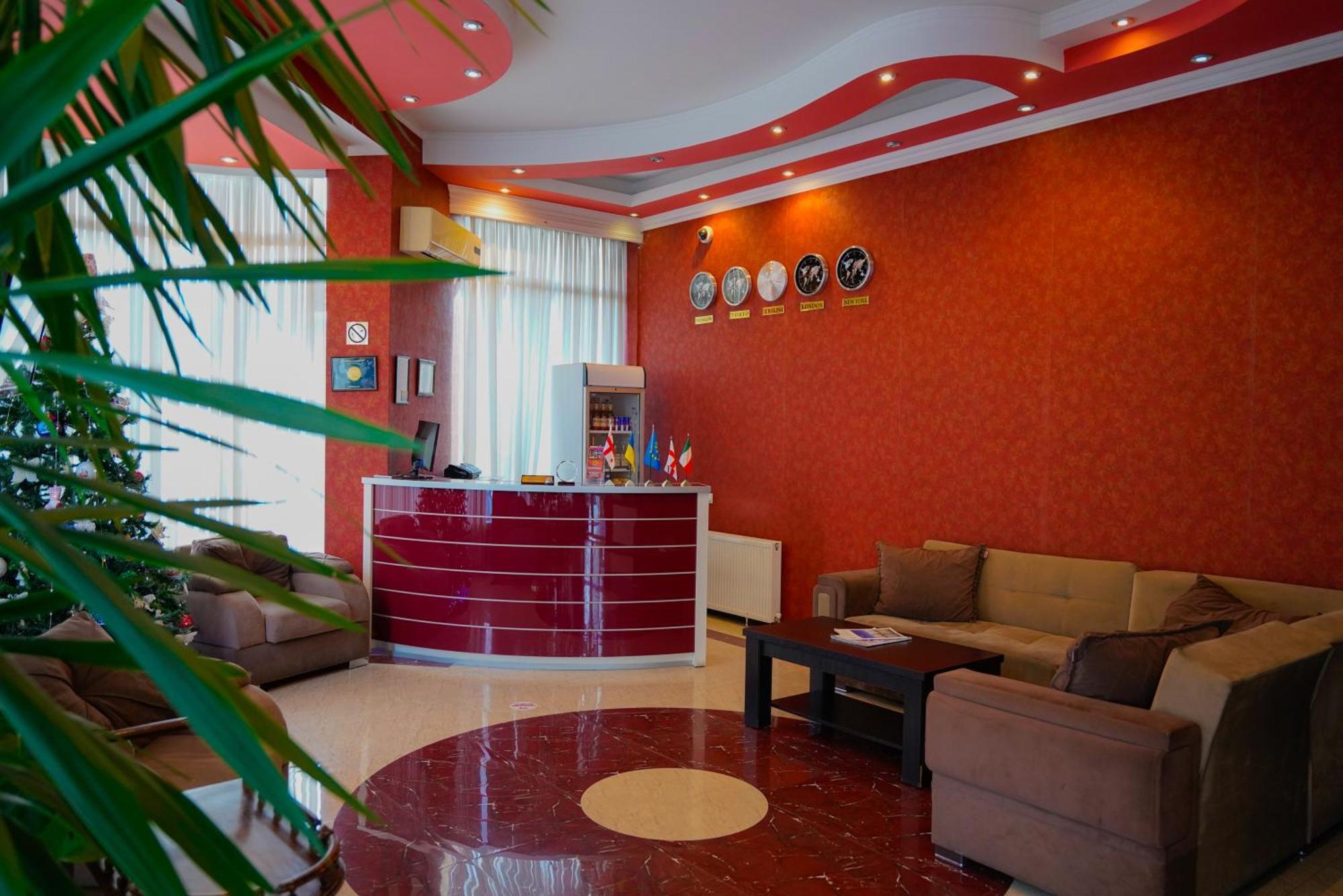 Hotel Monopoli Kutaisi Bagian luar foto
